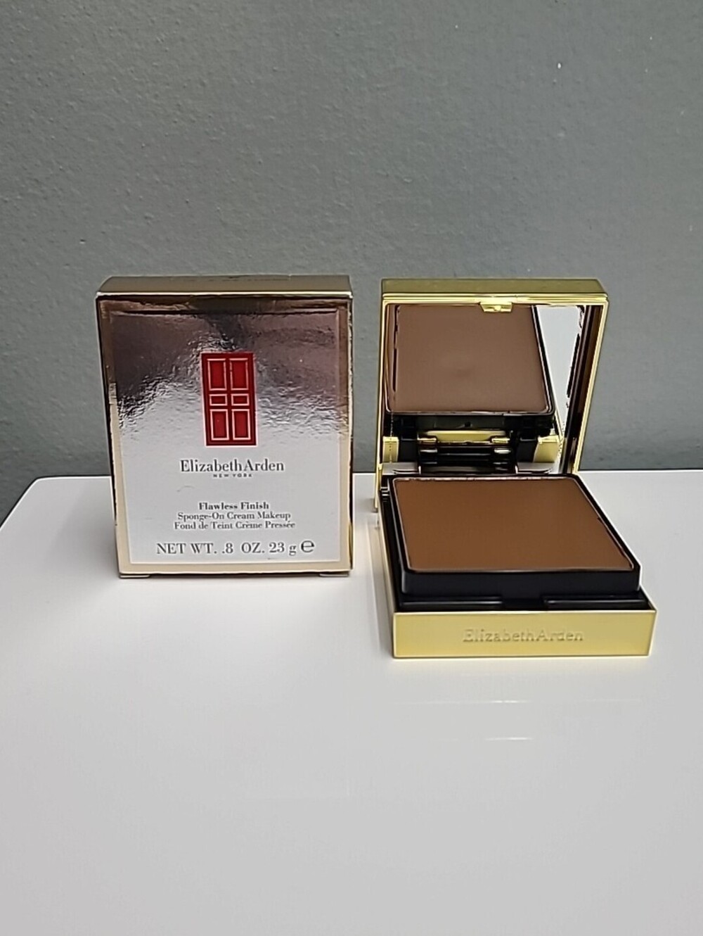 Elizabeth Arden Flawless Finish Sponge On Cream Makeup Cocoa #49
